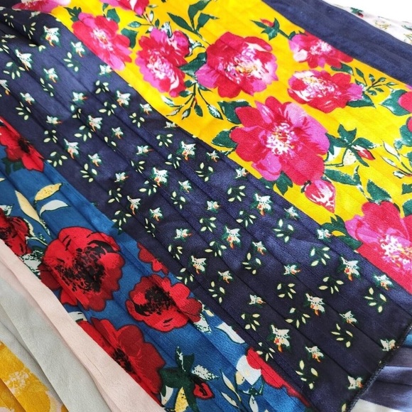 Anthropologie mixed print floral pleated boho elegant midi satin silk skirt - Picture 12 of 12